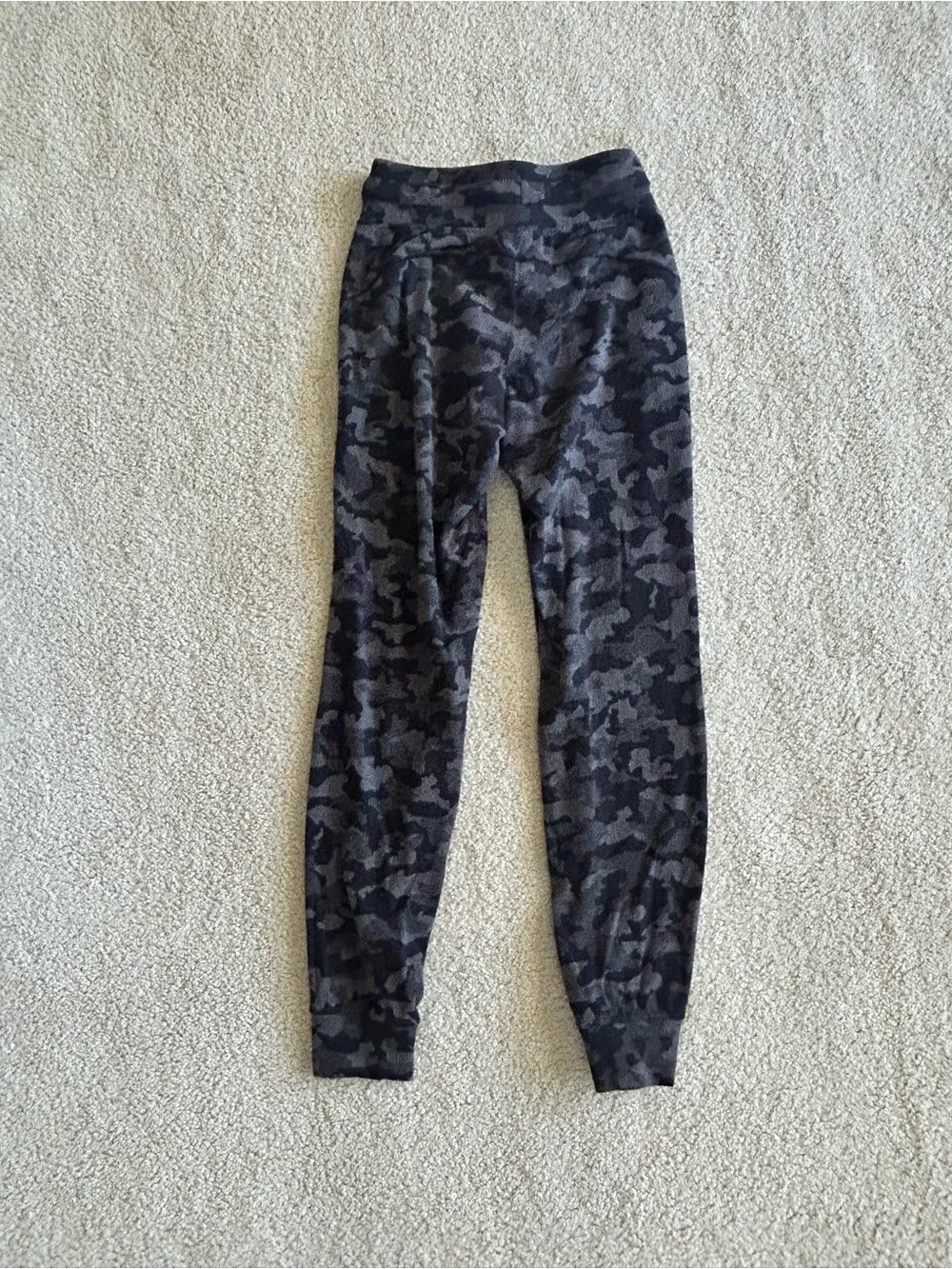 lululemon athletica Gray & Black Camo Joggers